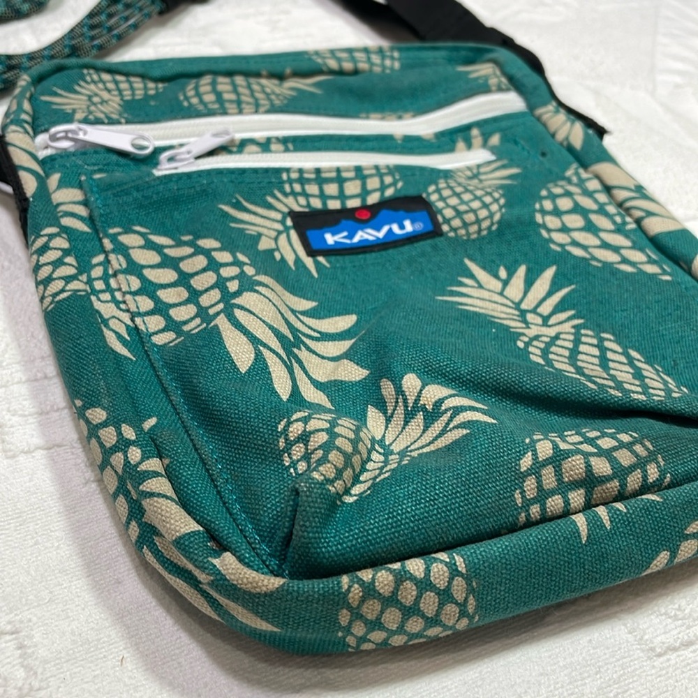 Kavu Keeper Crossbody Rope Bag Cotton Canvas Purse Pineapples Teal Blue & Gray - Picture 7 of 16